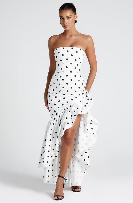 https://cdn.shopify.com/s/files/1/2060/7491/files/angelina-maxi-dress-black-polka-dot-print-dress-babyboo-fashion-1124292969.jpg?v=1748600106