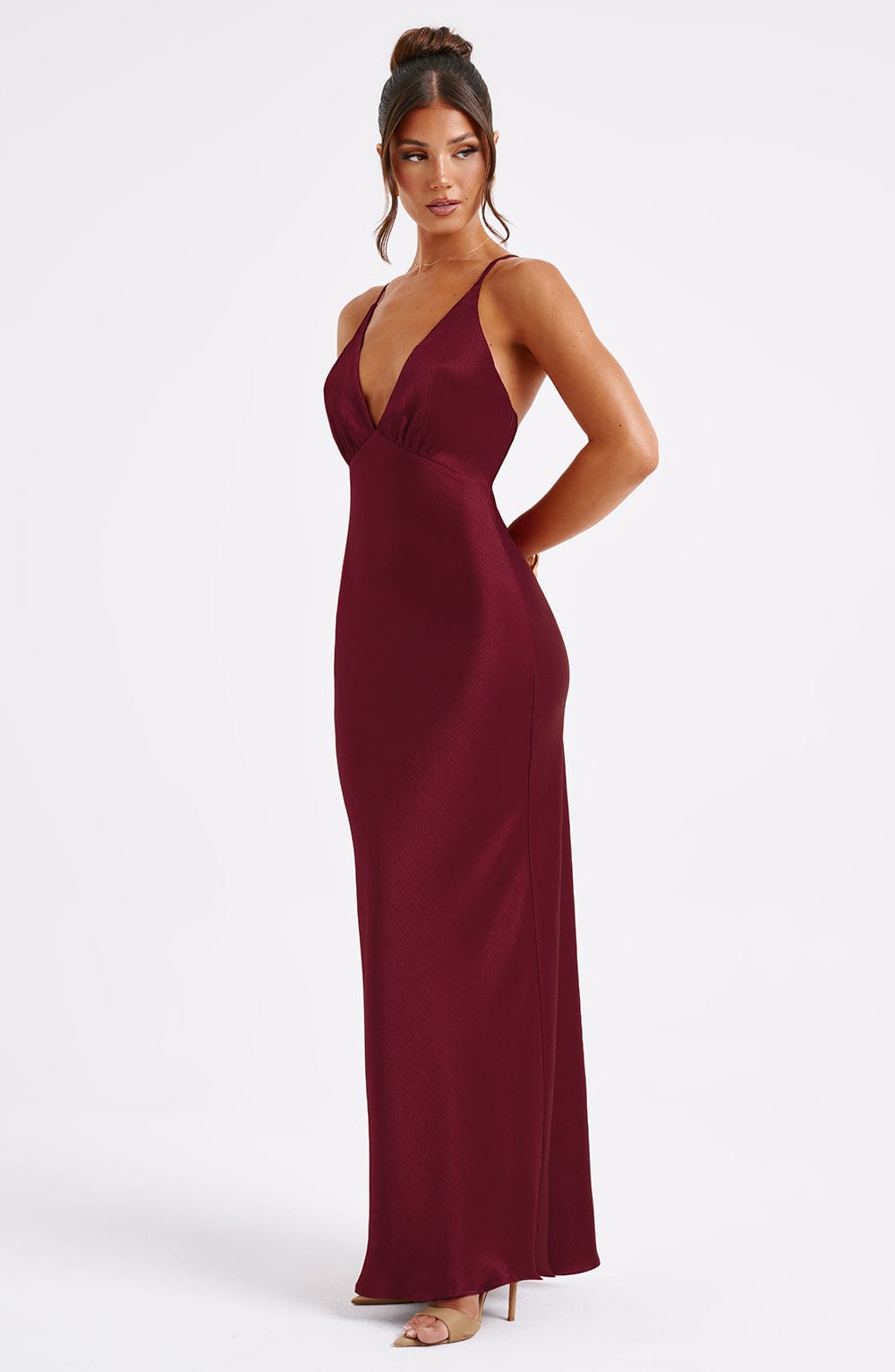 https://cdn.shopify.com/s/files/1/2060/7491/files/anja-maxi-dress-burgundy-dress-xs-babyboo-fashion-31090654773311.jpg?v=1748602722