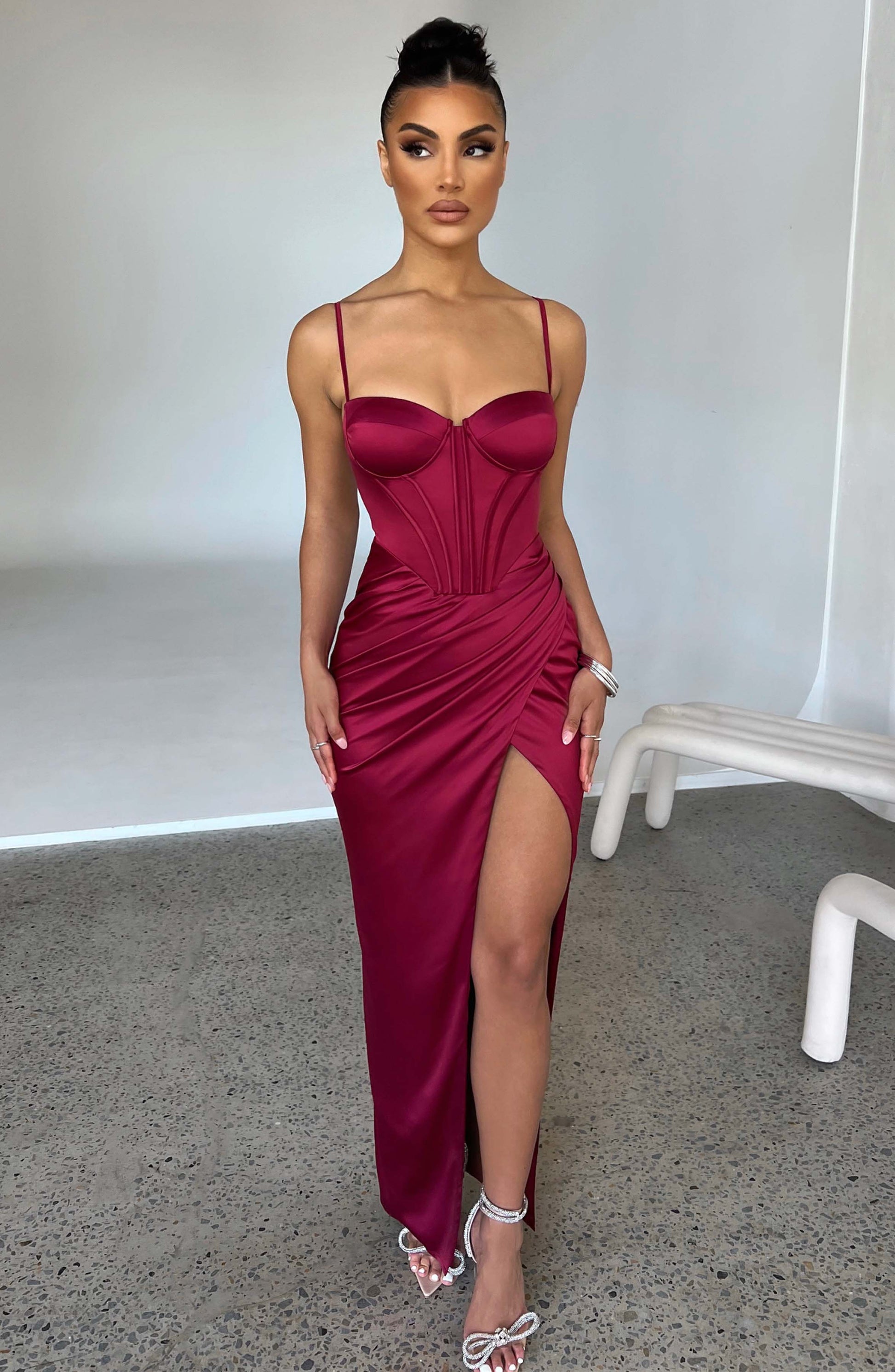 Abito da sera lungo vinino