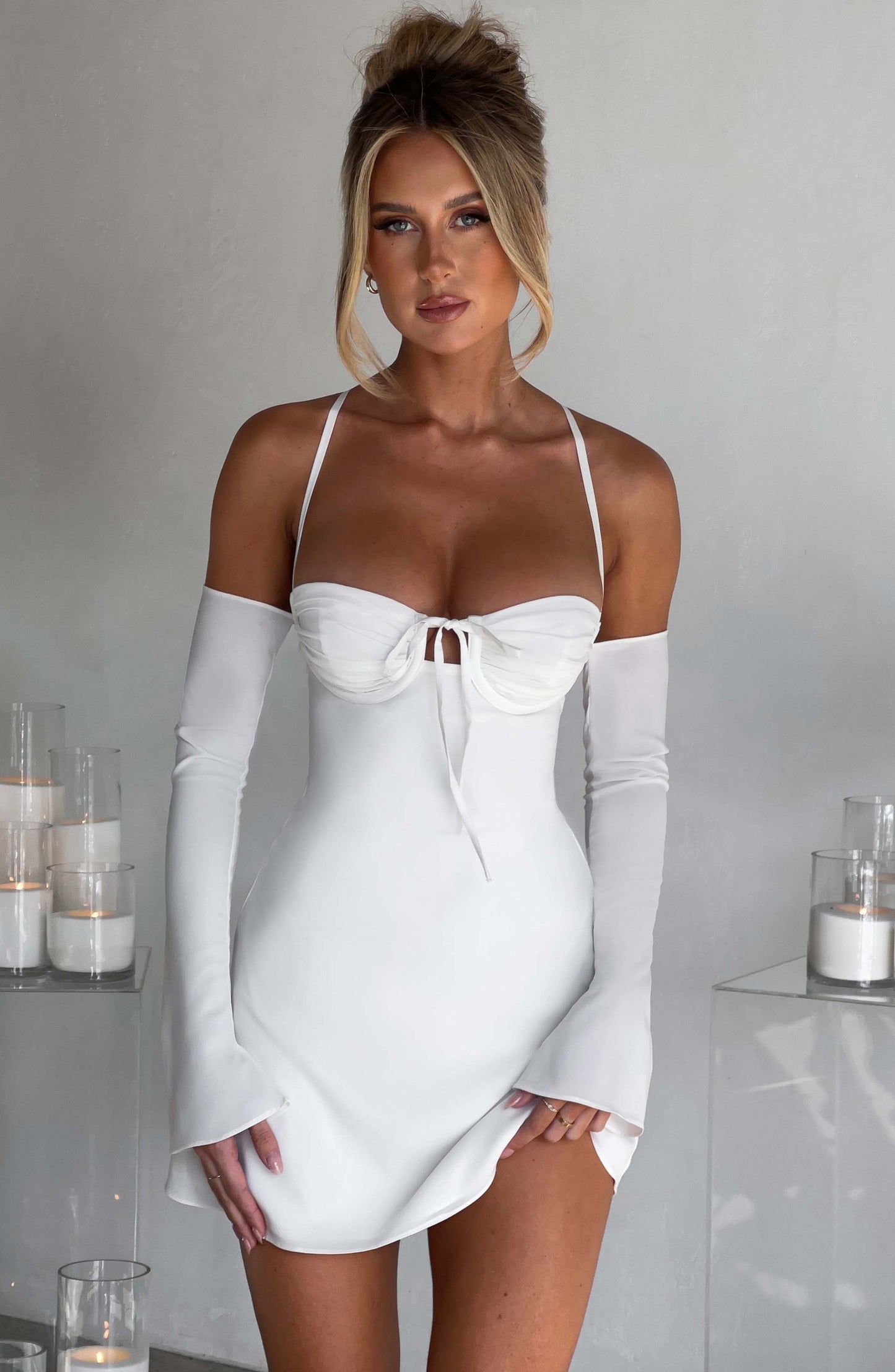 https://cdn.shopify.com/s/files/1/2060/7491/files/fiona-mini-dress-ivory-dress-xs-babyboo-fashion-30789375524927.jpg?v=1748604673