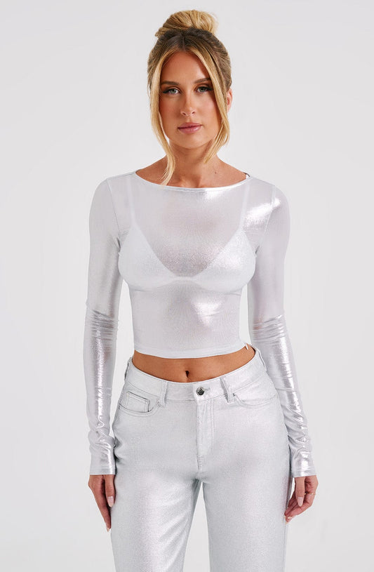 https://cdn.shopify.com/s/files/1/2060/7491/files/kyranni-top-silver-tops-xs-babyboo-fashion-30960059580479.jpg?v=1748603206