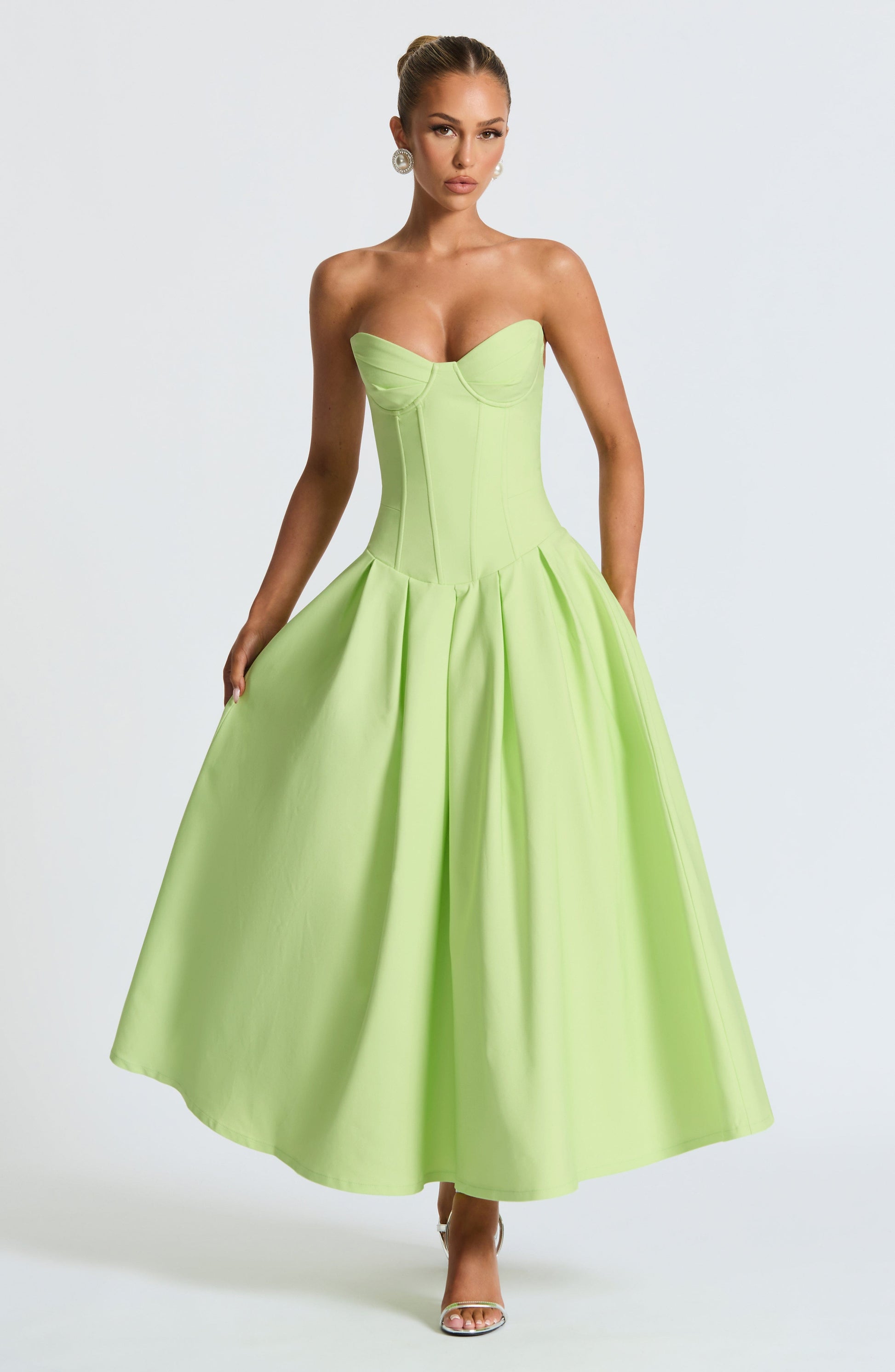 https://cdn.shopify.com/s/files/1/2060/7491/files/salma-midi-dress-lime-dress-xs-babyboo-fashion-1155423994.jpg?v=1748599787