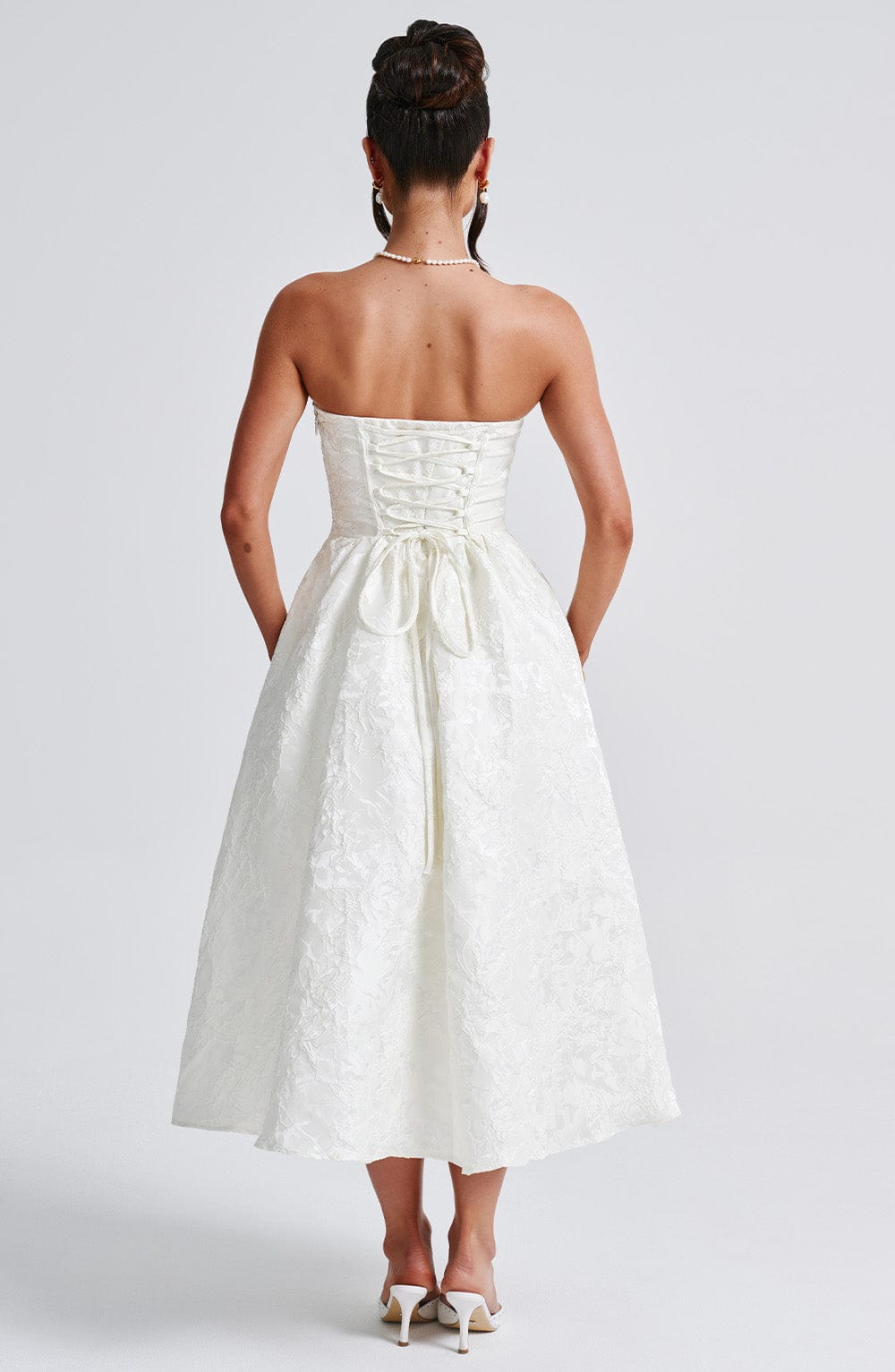 Abito da sera in pizzo midi ivory