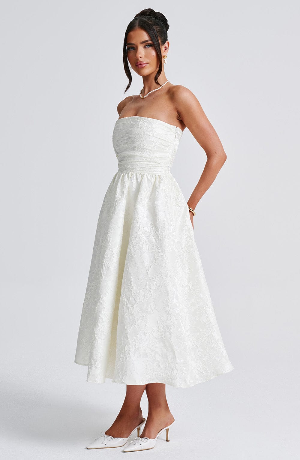 Abito da sera in pizzo midi ivory