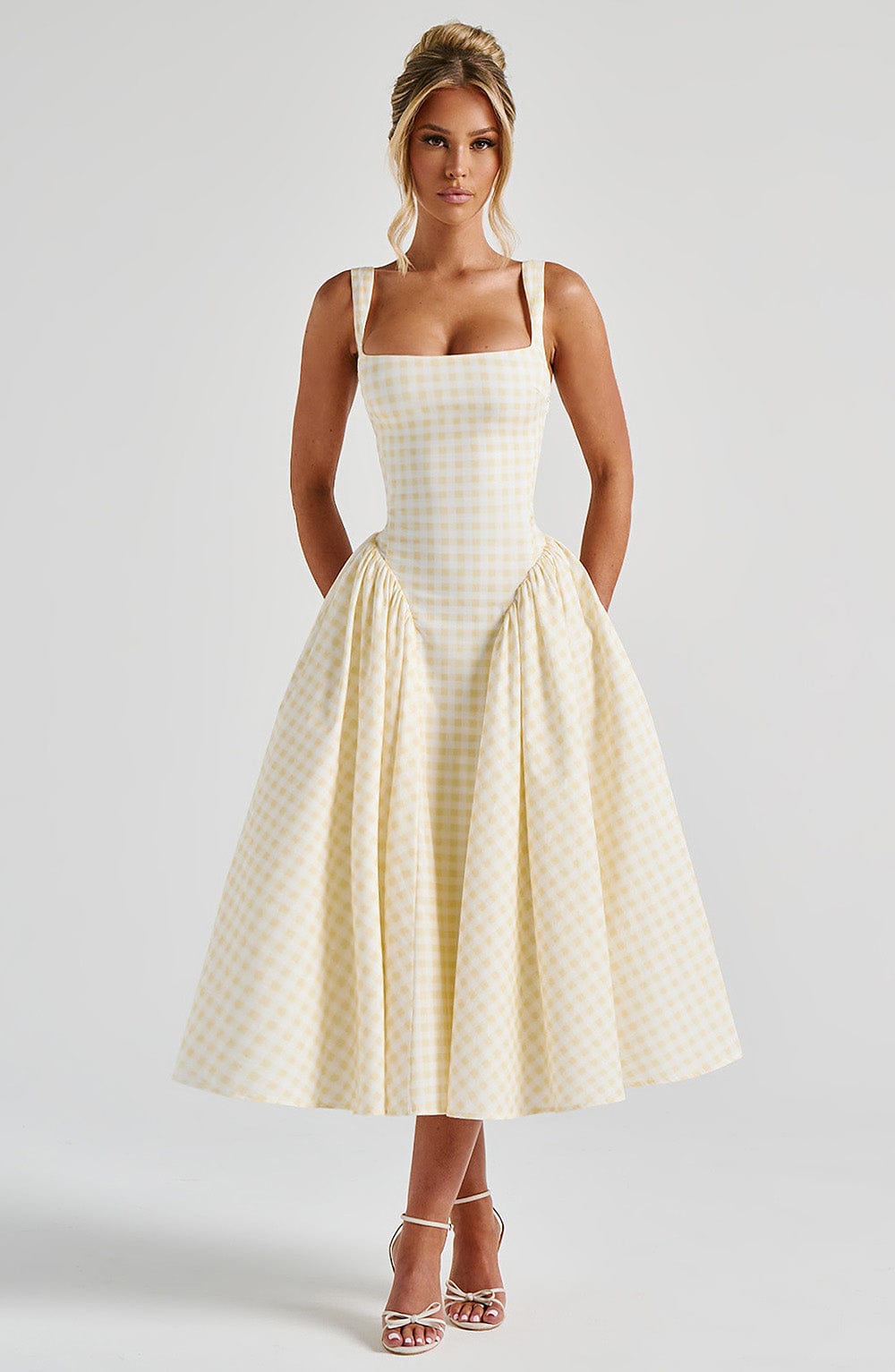 https://cdn.shopify.com/s/files/1/2060/7491/files/sherrie-midi-dress-lemon-gingham-dress-xs-babyboo-fashion-32998616105023.jpg?v=1748600246